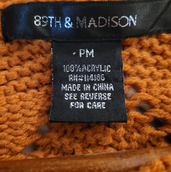 89th & Madison Sweater - Size Medium Petite - Picture 3 of 4
